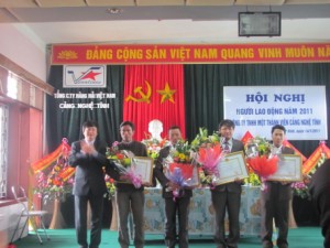 cang-nghe-tinh-to-chuc-hoi-nghi-nguoi-lao-dong-nam-2011
